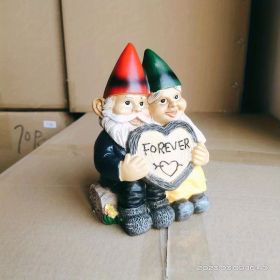 Garden Gnome Couple Statue,